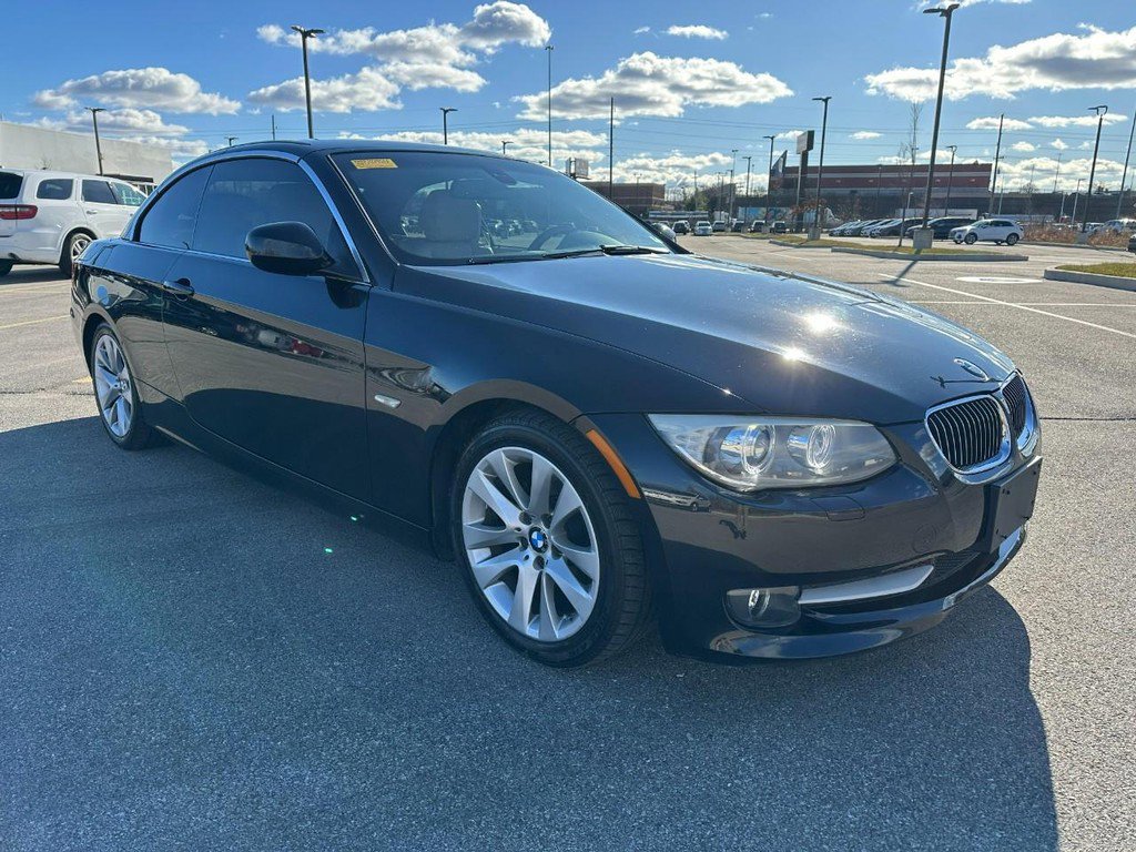 Used 2012 BMW 328i Convertible image 8