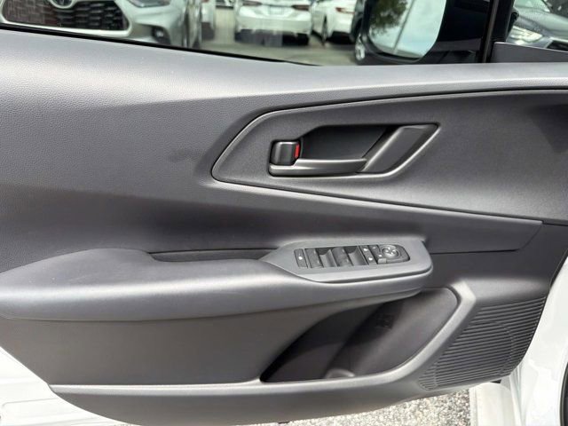 Used 2026 Toyota Prius Plug-In Hybrid FWD image 7