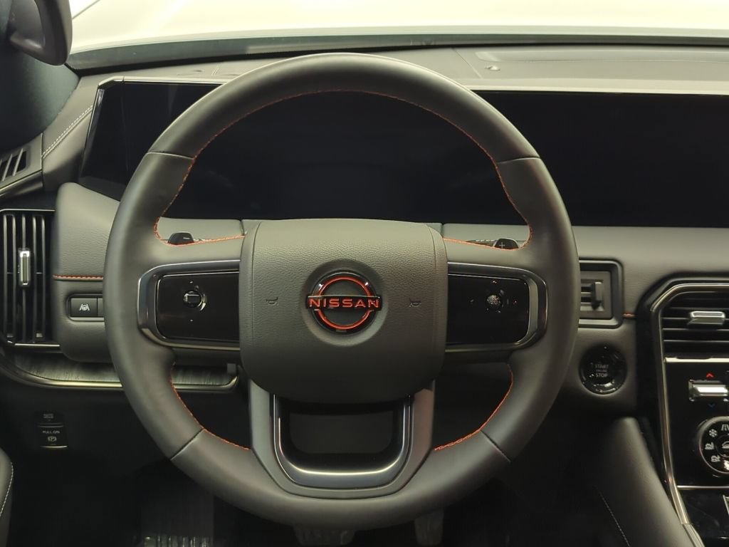 Certified 2025 Nissan Armada PRO-4X AWD/4WD image 22