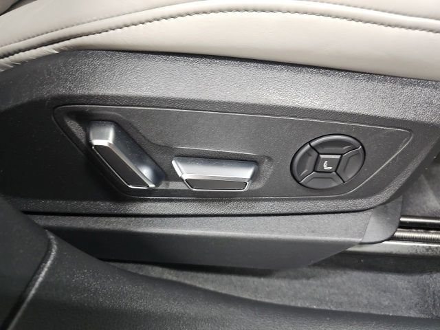 Used 2024 Audi Q8 e-tron Prestige w/ Prestige Package AWD/4WD image 39