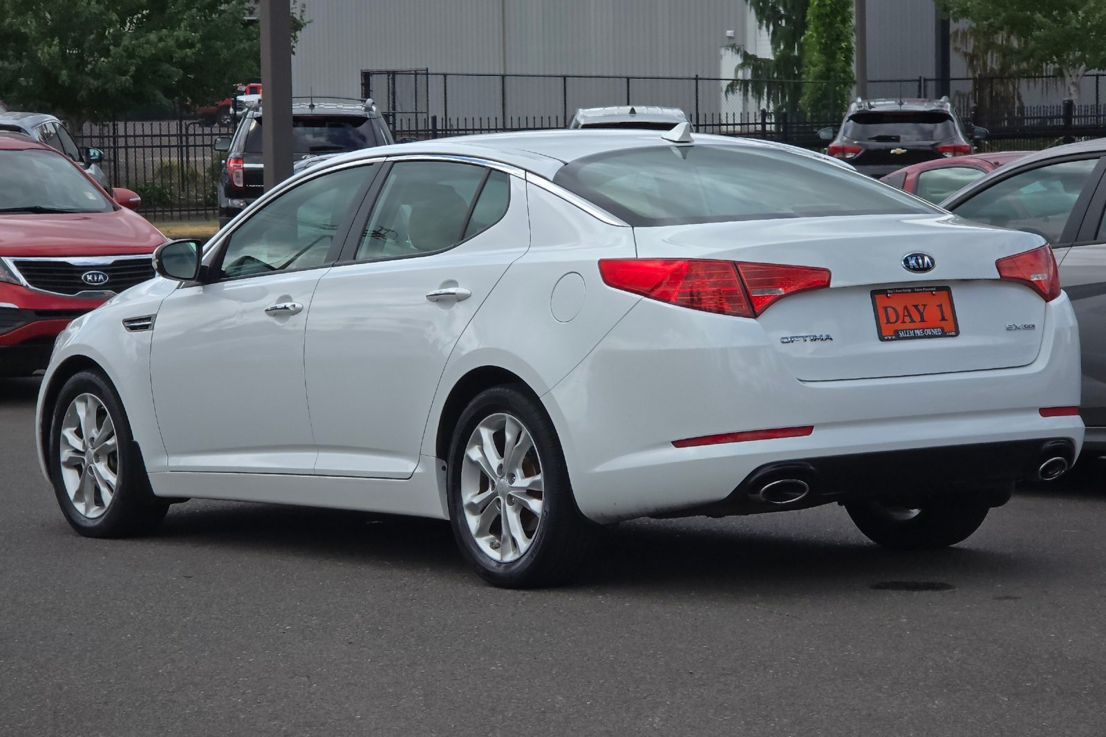 Used 2013 Kia Optima EX FWD image 8