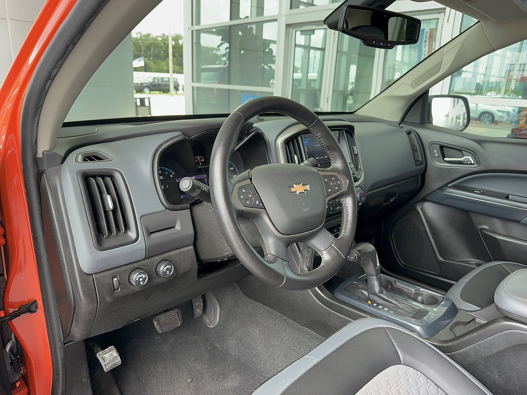 Used 2021 Chevrolet Colorado Z71 AWD/4WD image 11