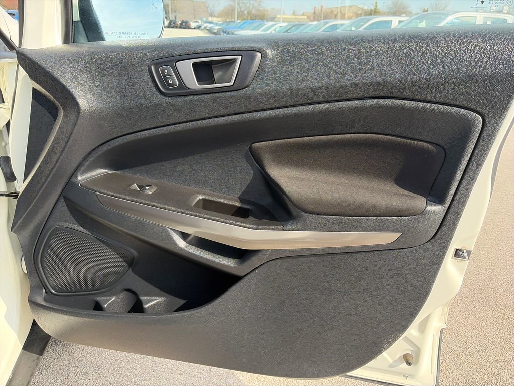 Used 2020 Ford EcoSport SE w/ SE Convenience Package image 9