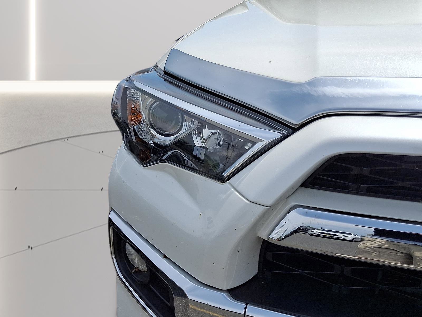 Used 2018 Toyota 4Runner Limited AWD/4WD image 35