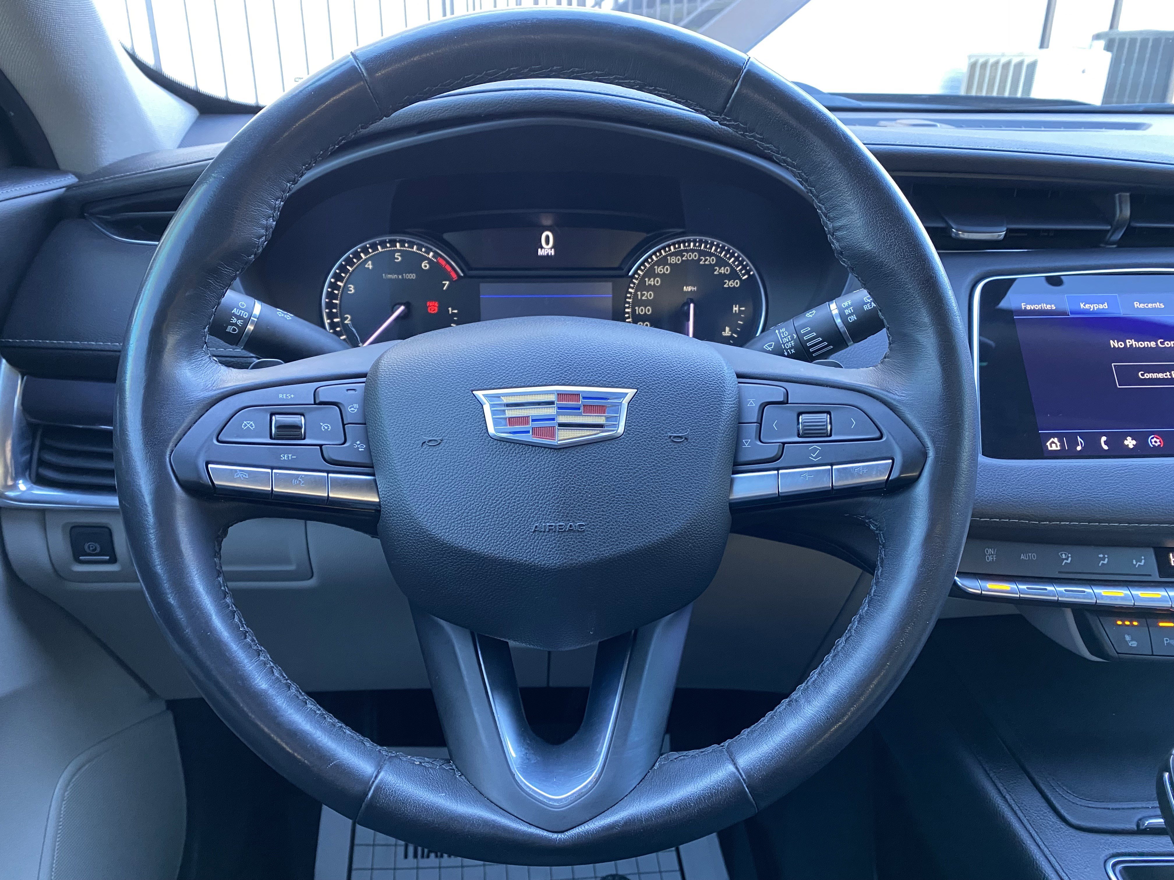 Used 2021 Cadillac XT4 Luxury image 18