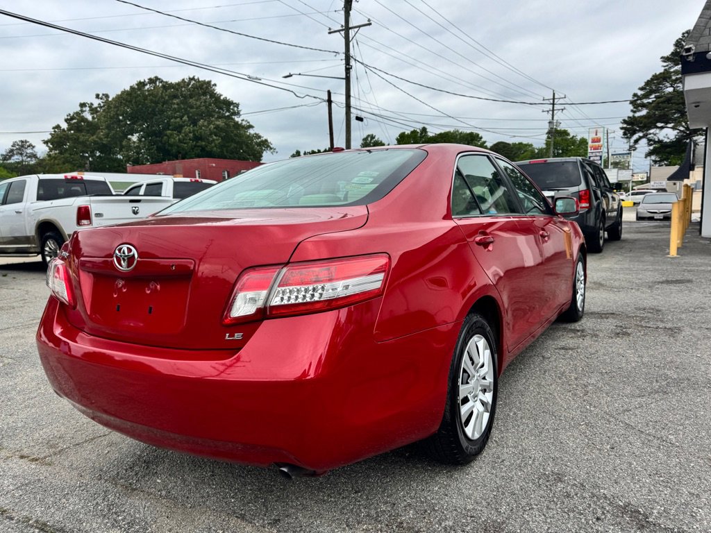 Used 2011 Toyota Camry LE FWD image 6