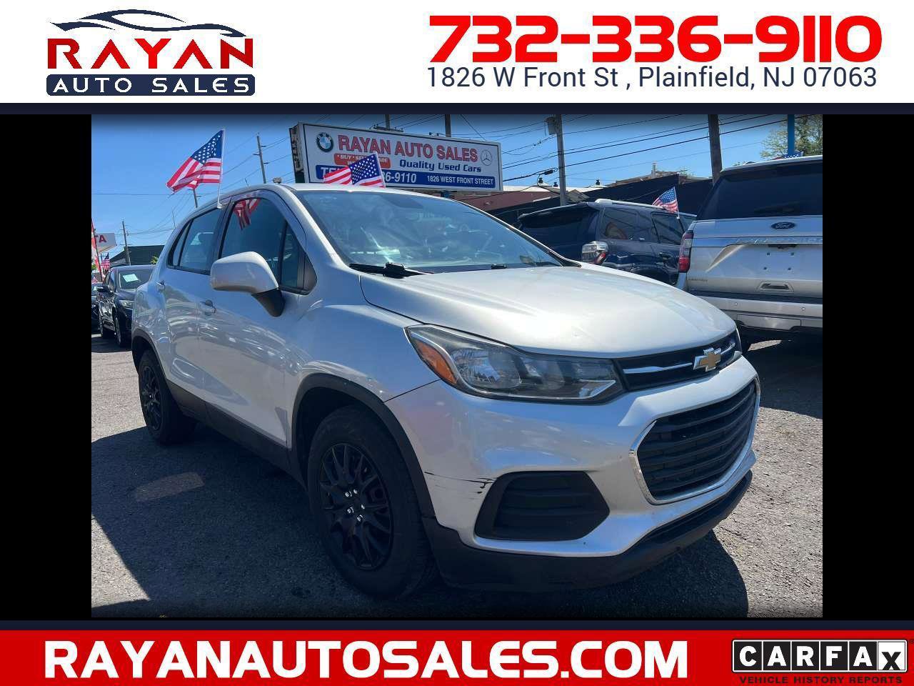 Used 2018 Chevrolet Trax LS FWD image 1