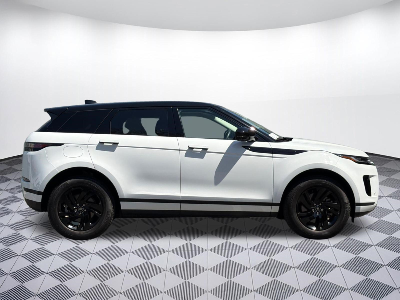 Used 2023 Land Rover Range Rover Evoque S AWD/4WD image 7