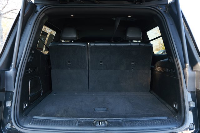 Used 2022 Jeep Wagoneer Series II RWD image 9