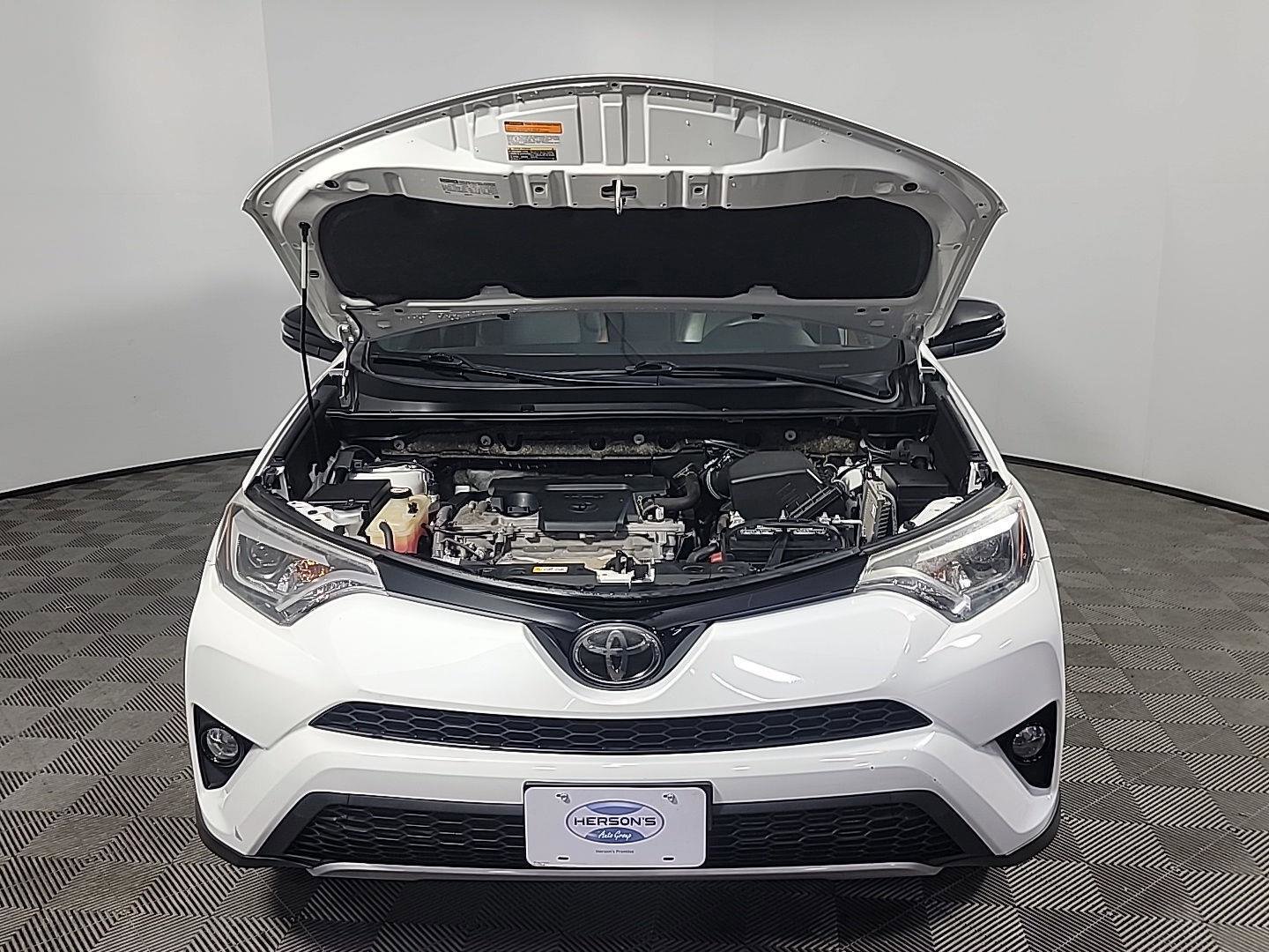 Used 2018 Toyota RAV4 SE w/ Power Extra Value Package image 15