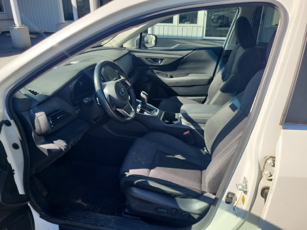 Certified 2022 Subaru Outback Premium AWD/4WD image 8