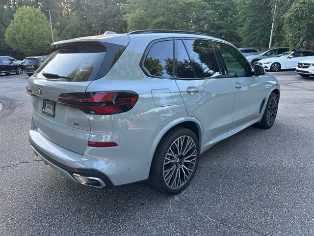 Used 2025 BMW X5 xDrive40i w/ M Sport Package AWD/4WD image 5