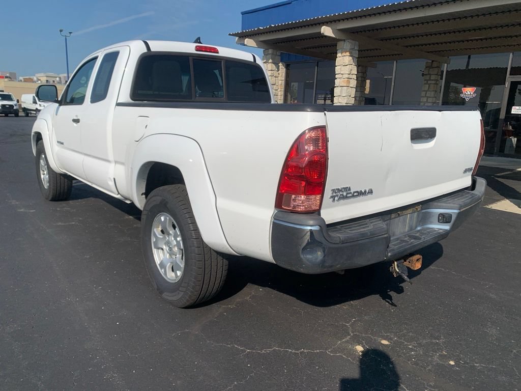 Used 2015 Toyota Tacoma 4x4 Access Cab w/ SR5 Package image 6
