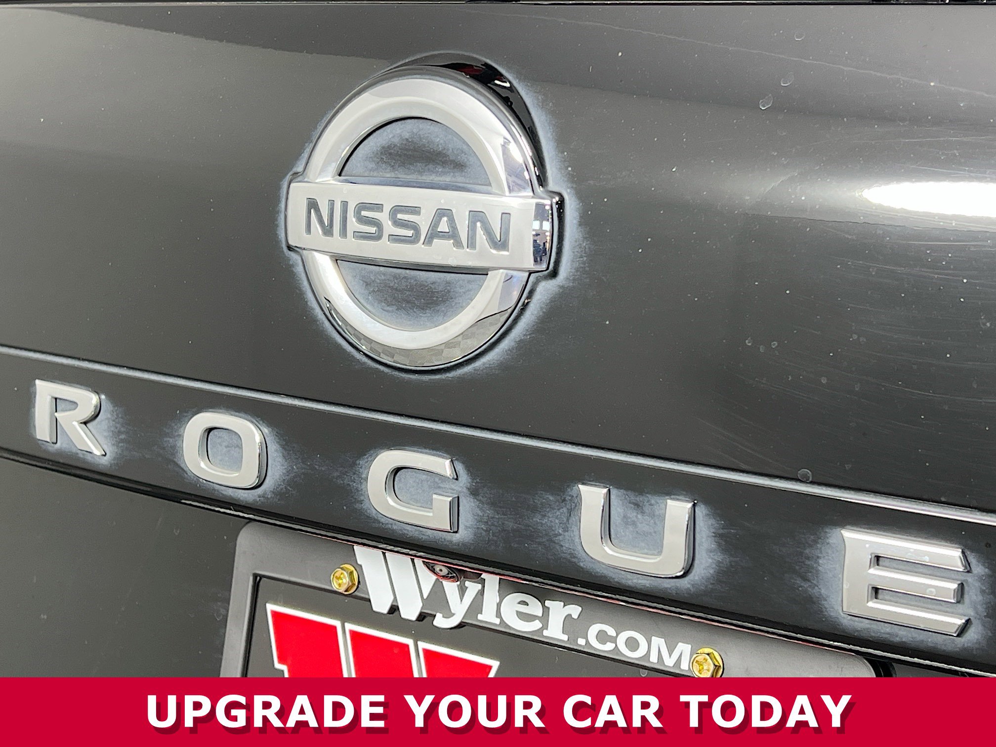 Used 2021 Nissan Rogue SV image 32