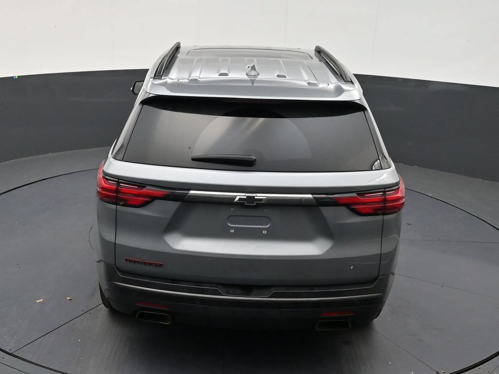 Used 2023 Chevrolet Traverse Premier w/ Redline Edition FWD image 14