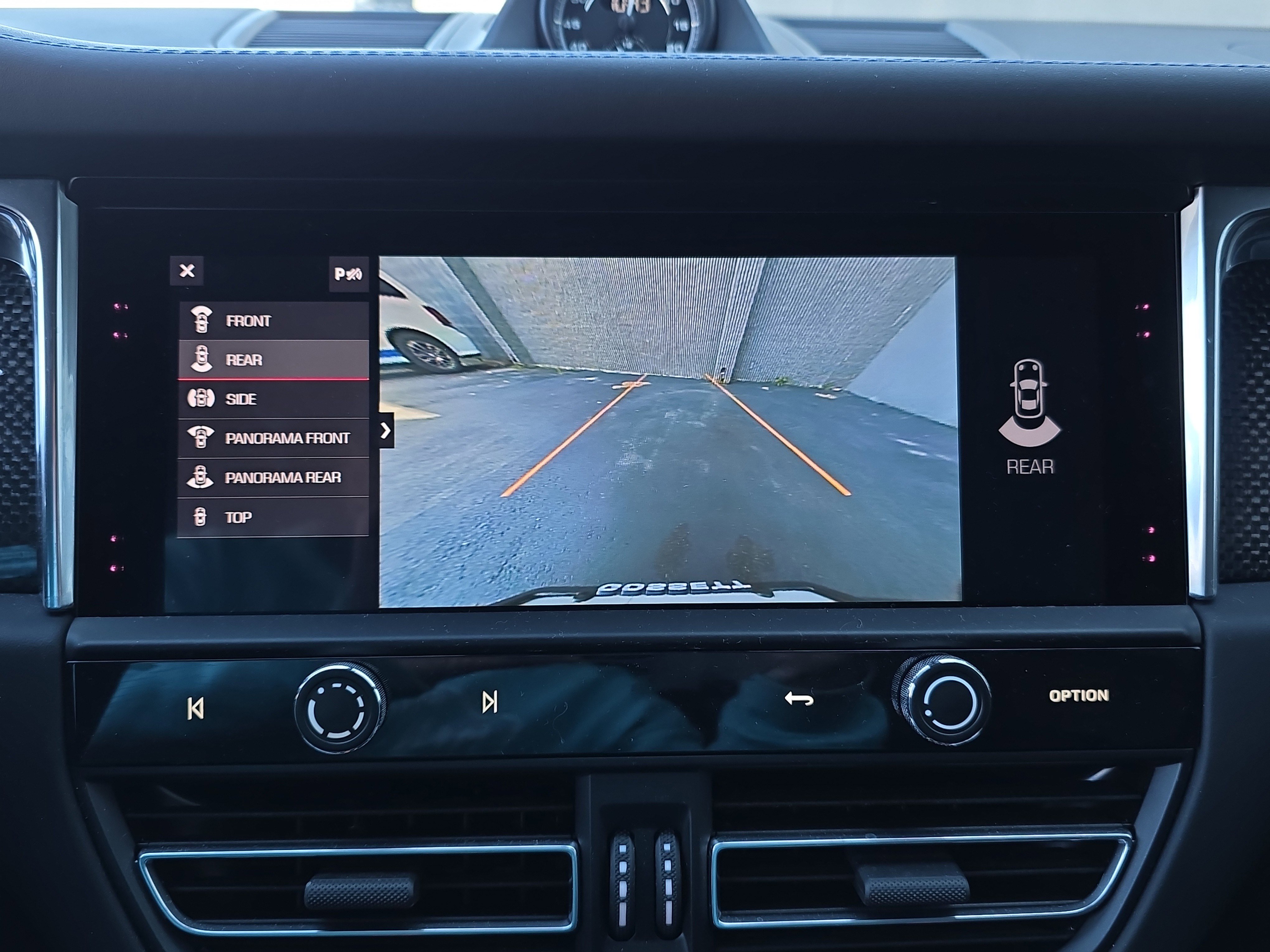 Used 2025 Porsche Macan GTS image 24