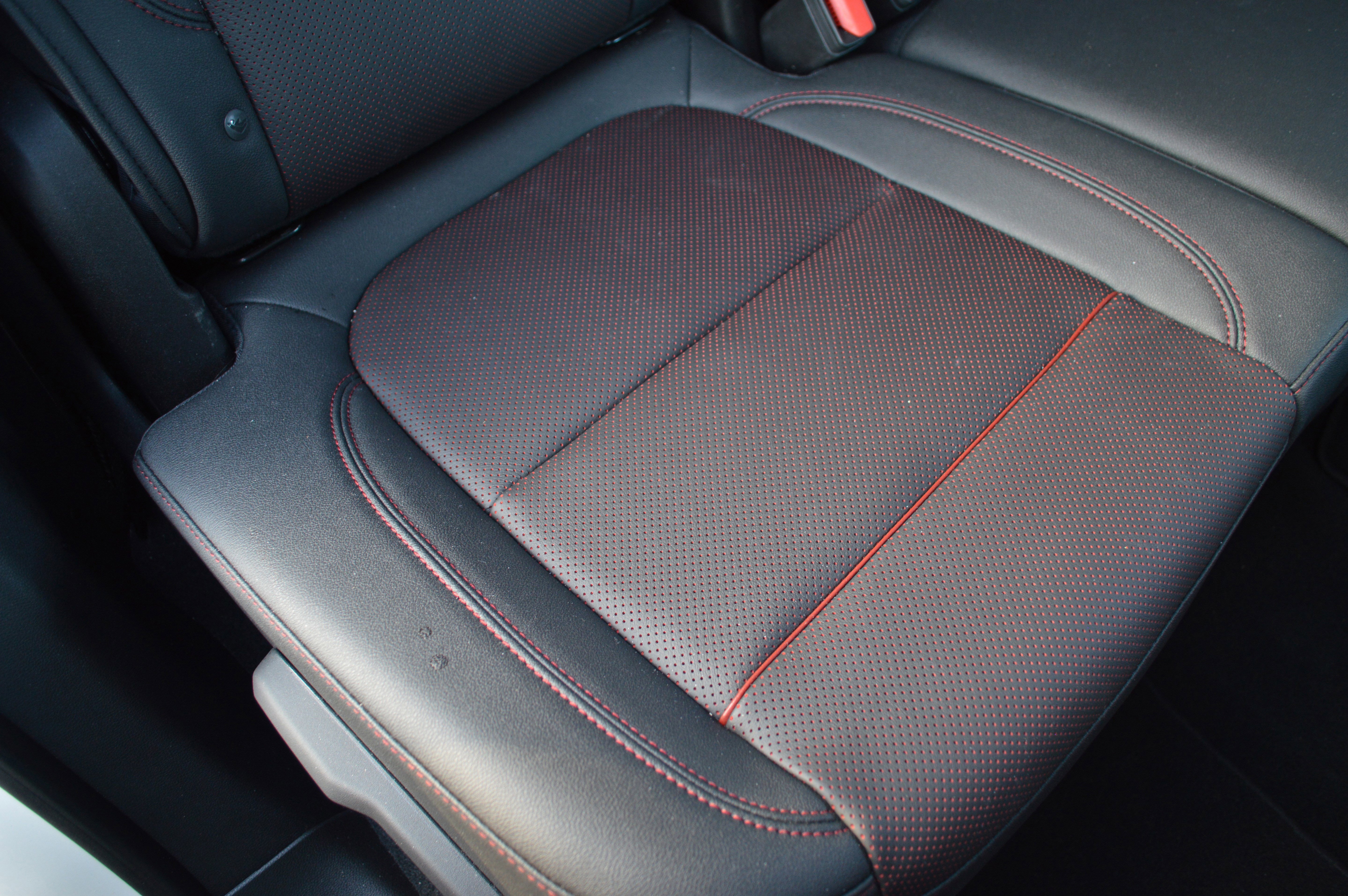 Used 2023 Chevrolet Blazer RS image 32