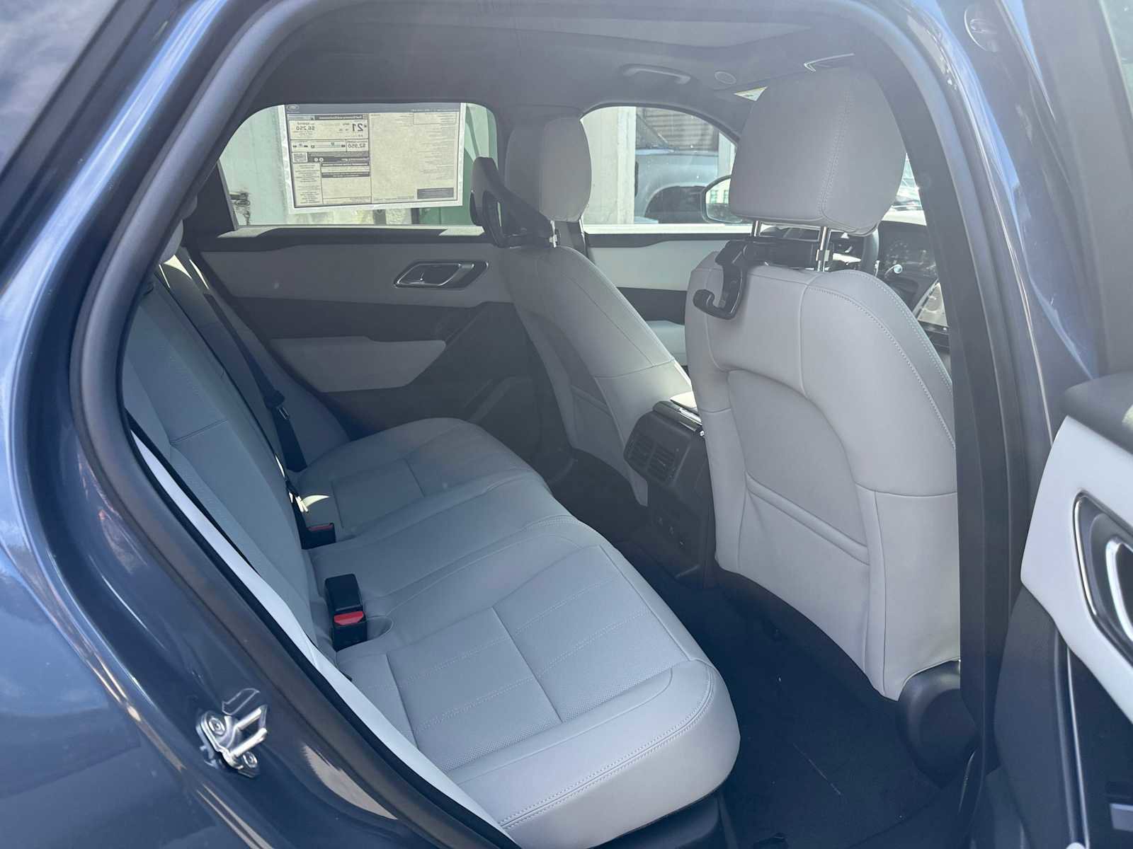 New 2026 Land Rover Range Rover Velar Dynamic SE image 12