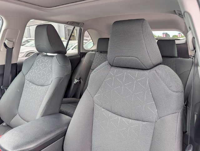 Used 2024 Toyota RAV4 XLE w/ Convenience Package AWD/4WD image 12