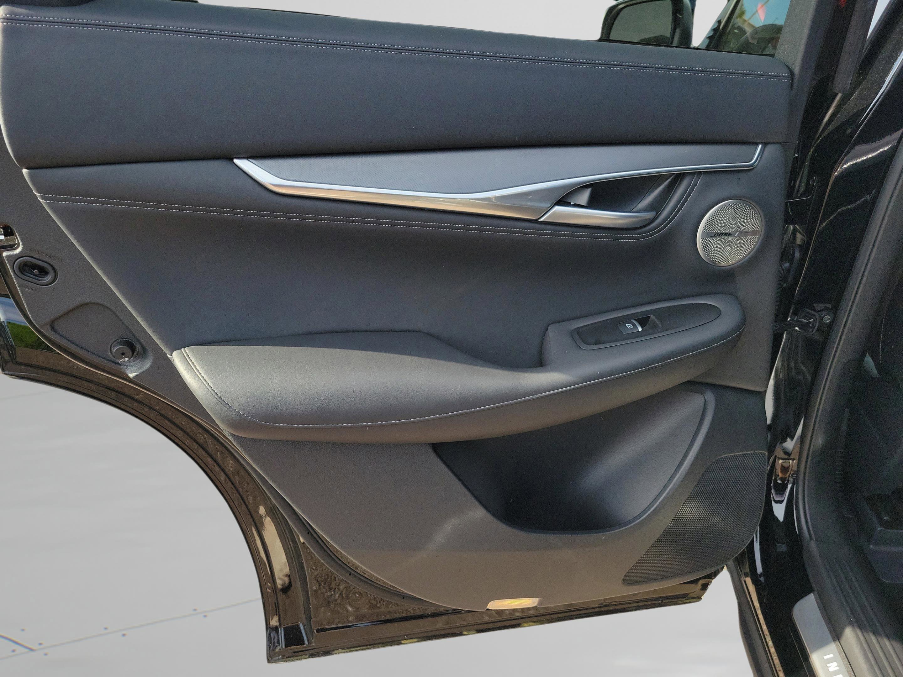 Certified 2025 INFINITI QX55 Essential w/ Accent Package image 22