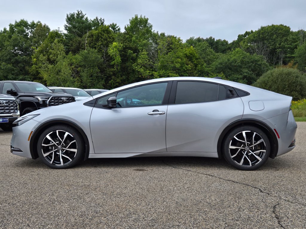 Used 2024 Toyota Prius Prime Premium w/ Advanced Technology Package FWD image 2