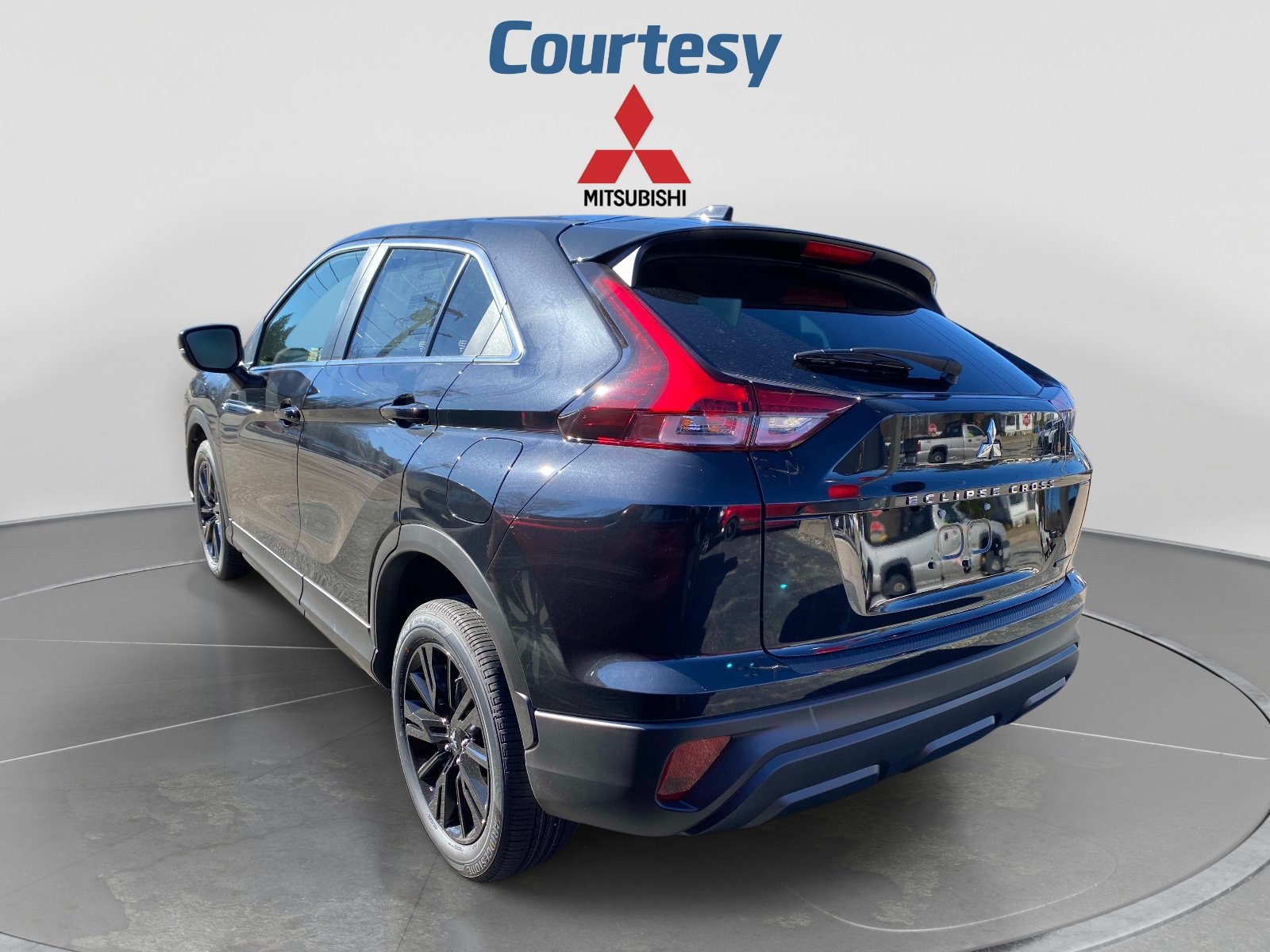 New 2026 Mitsubishi Eclipse Cross LE AWD/4WD image 2