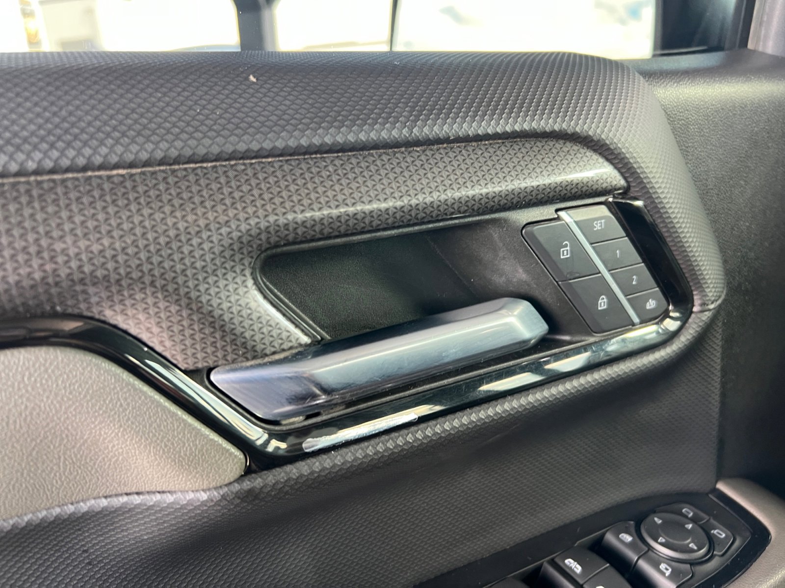 Used 2022 Chevrolet Silverado 1500 ZR2 w/ Technology Package image 20