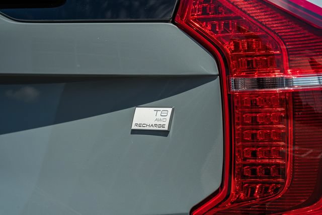 Certified 2024 Volvo XC90 T8 Plus w/ Protection Package Premier AWD/4WD image 8