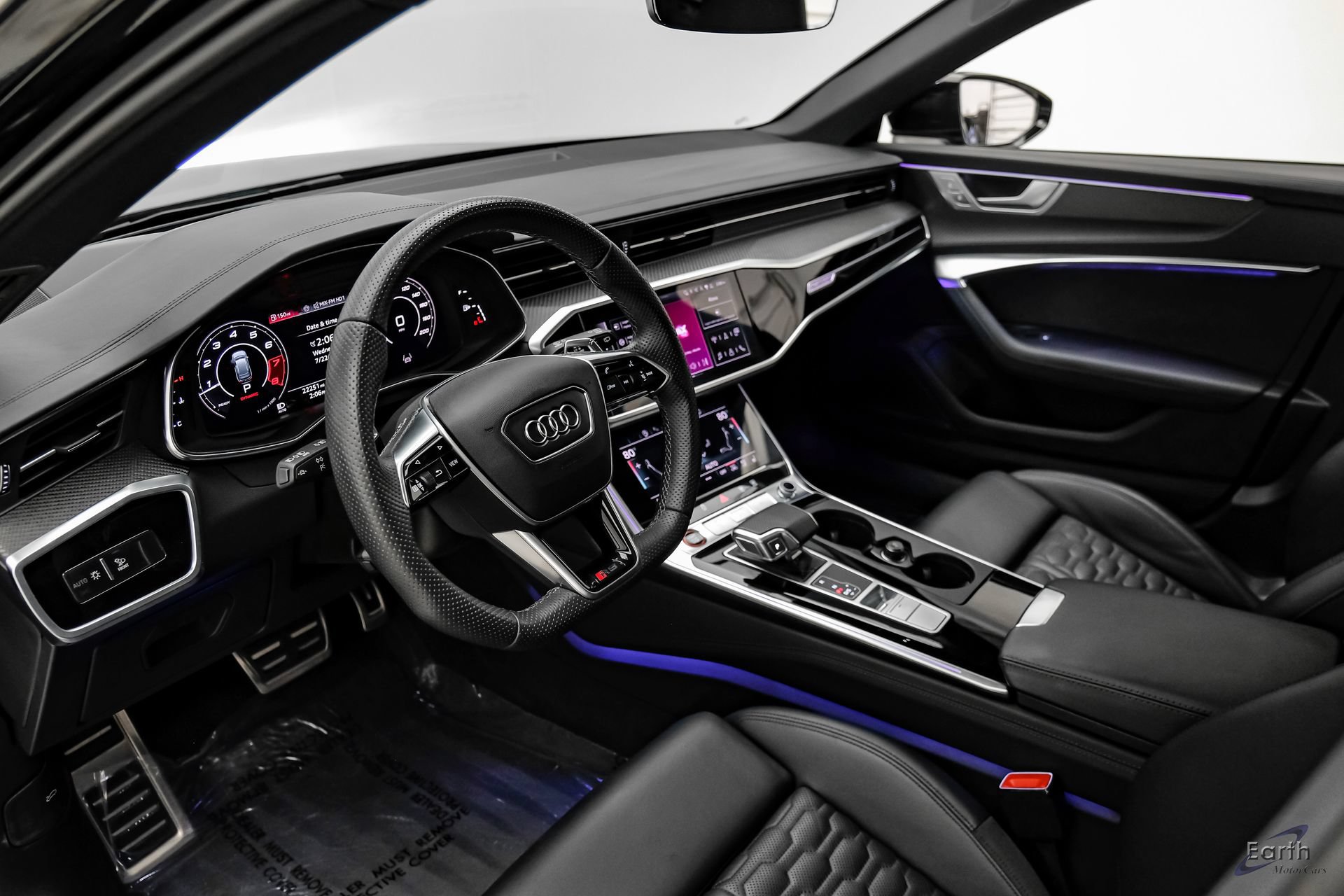 Used 2024 Audi RS 6 performance AWD/4WD image 3