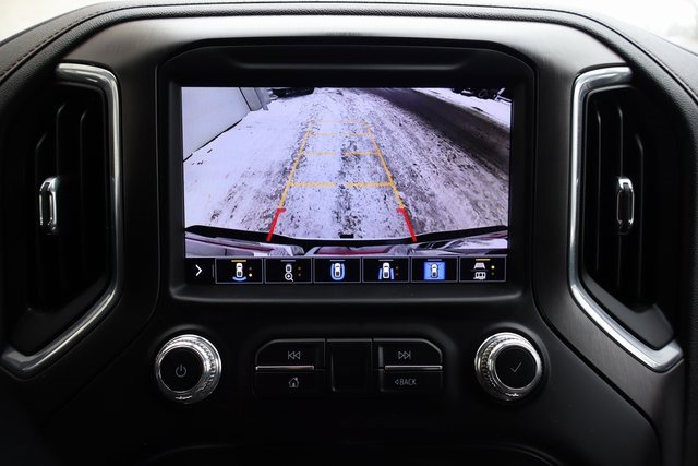 Used 2023 GMC Sierra 3500 AT4 w/ AT4 Preferred Package image 9