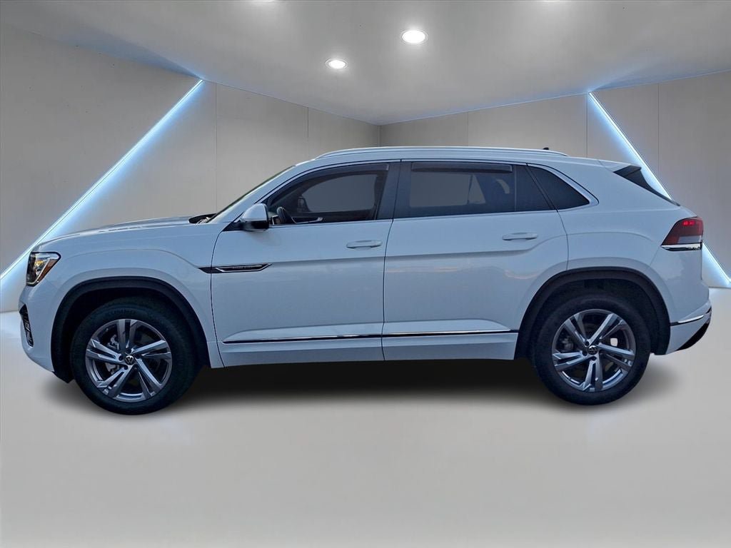 Used 2024 Volkswagen Atlas Cross Sport SEL R-Line AWD/4WD image 7