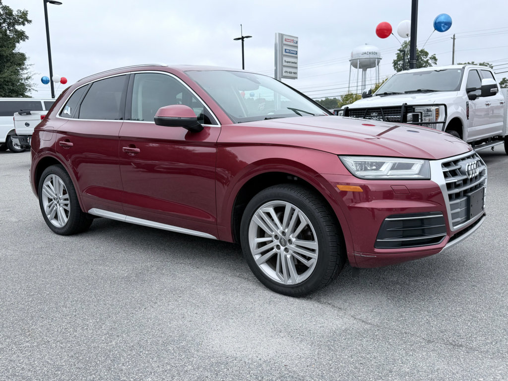 Used 2019 Audi Q5 2.0T Premium Plus w/ Premium Plus Package AWD/4WD image 2