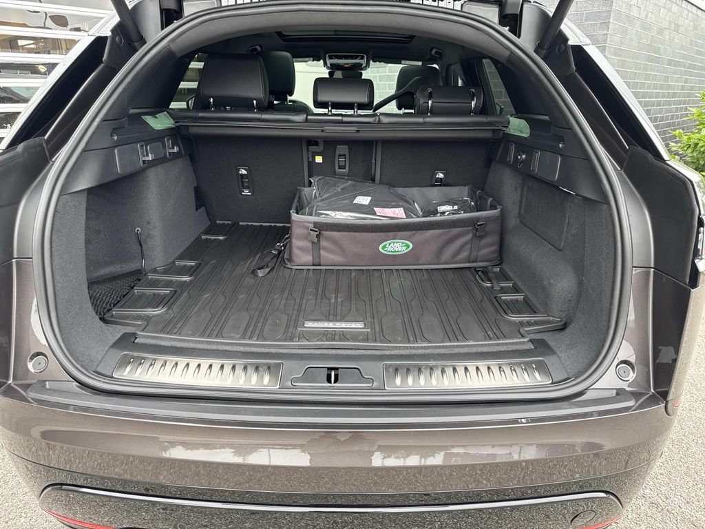 New 2026 Land Rover Range Rover Velar Belgravia AWD/4WD image 6