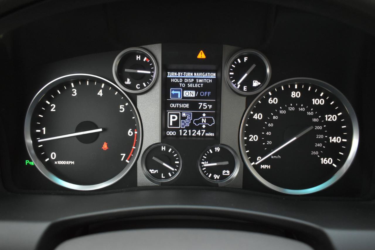 Used 2013 Lexus LX 570 4WD w/ Luxury Pkg image 15