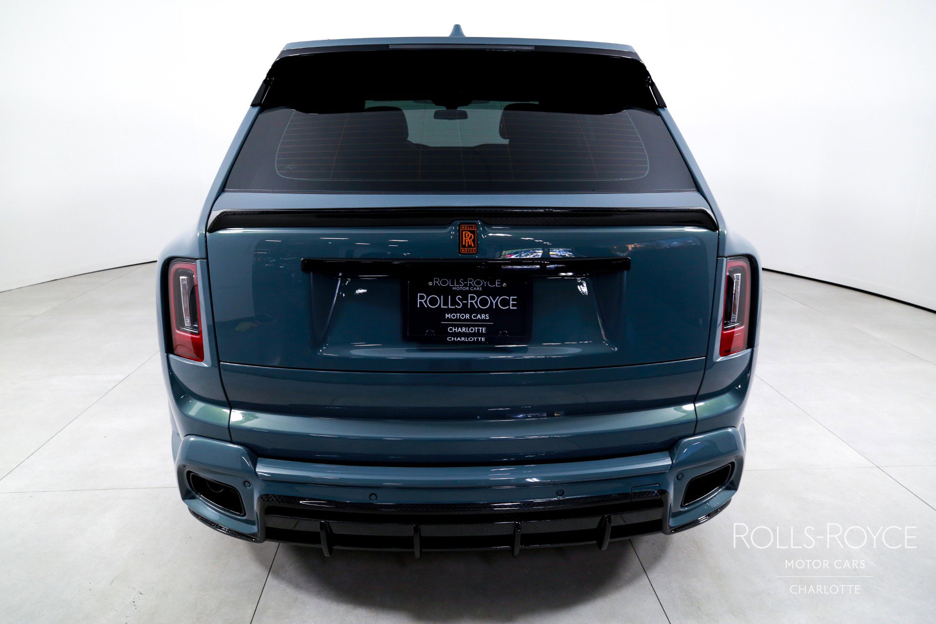 Used 2025 Rolls-Royce Cullinan image 9