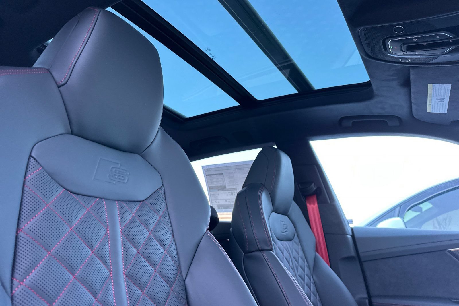 New 2026 Audi SQ8 Prestige AWD/4WD image 16