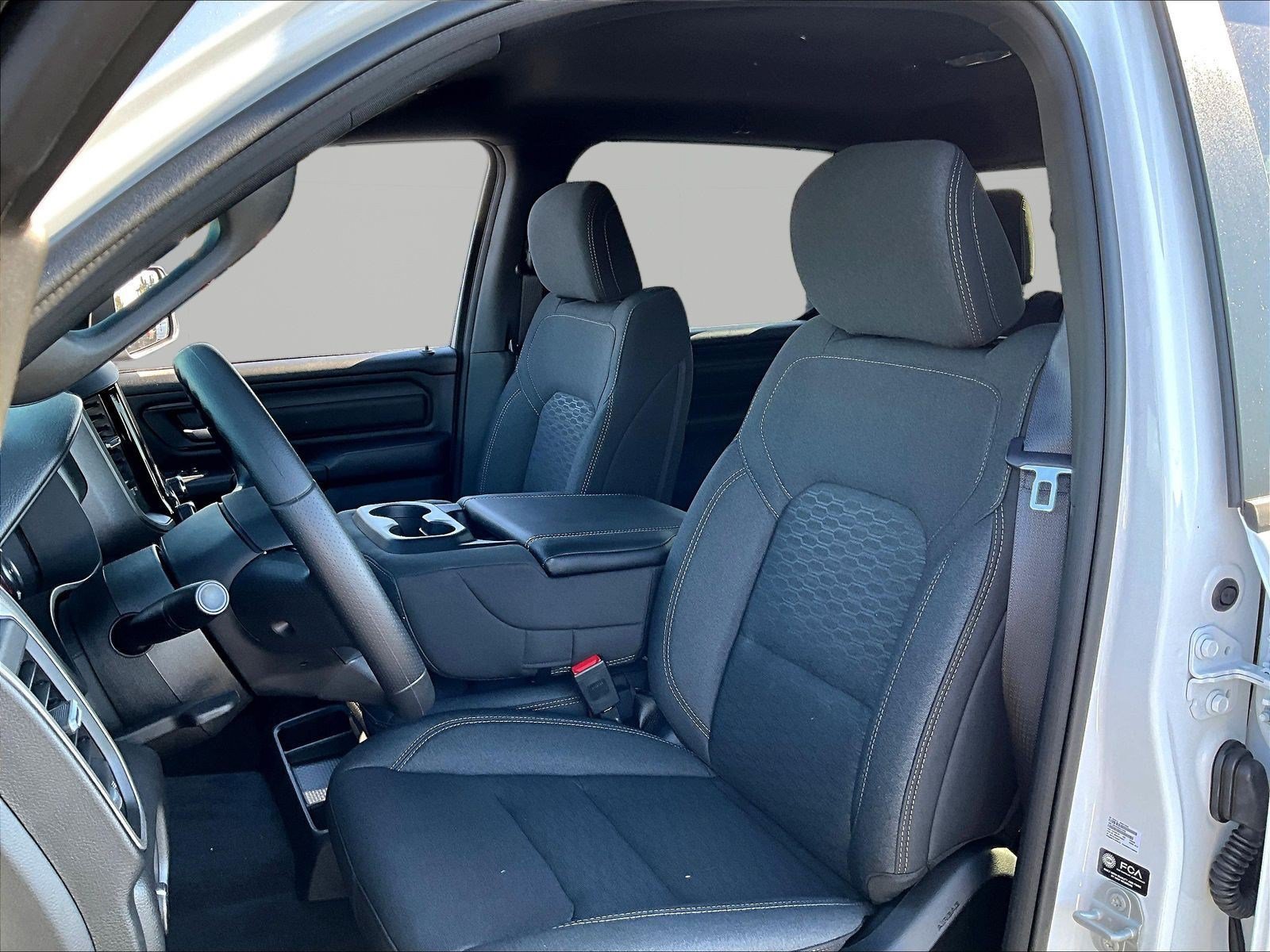 New 2027 RAM 1500 Express AWD/4WD image 17
