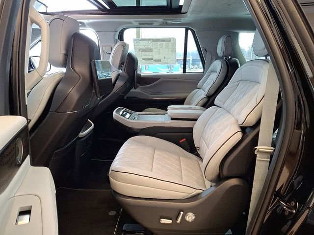 New 2026 Lincoln Navigator L Black Label image 5