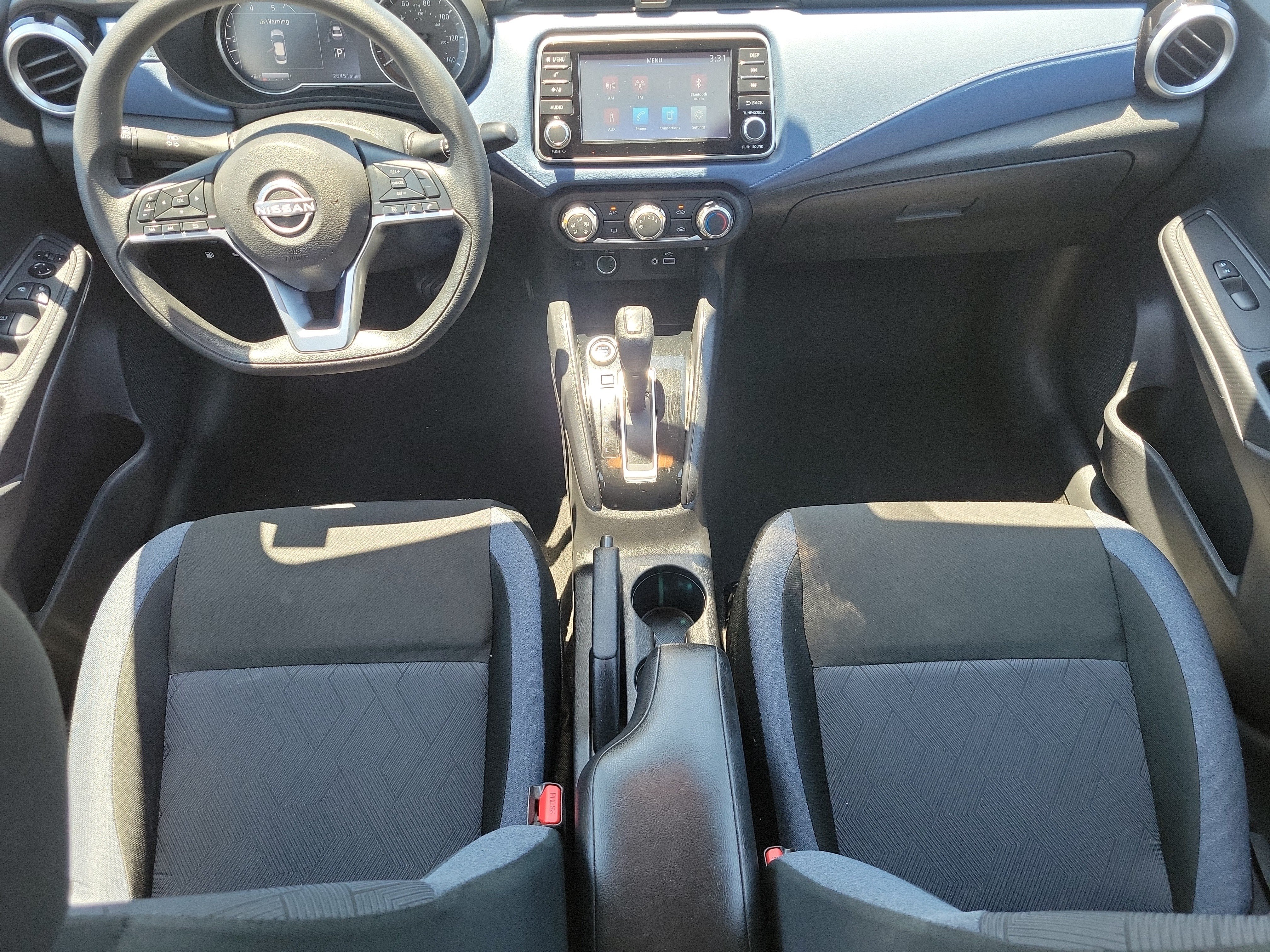 Used 2025 Nissan Versa SV FWD image 17