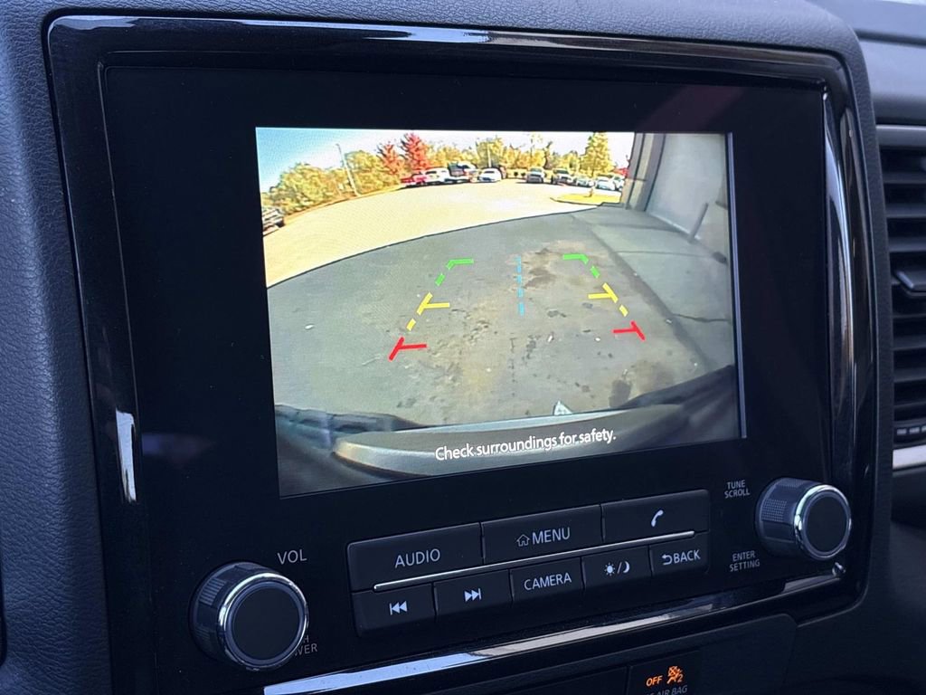 Used 2023 Nissan Frontier SV image 31