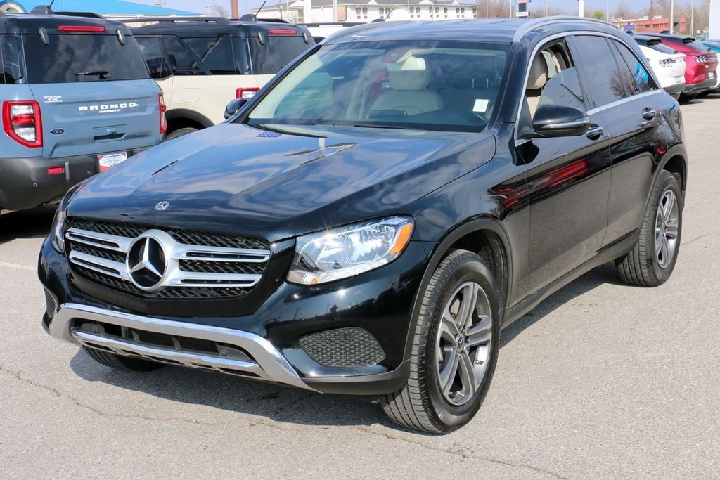 Used 2019 Mercedes-Benz GLC 300 4MATIC image 2