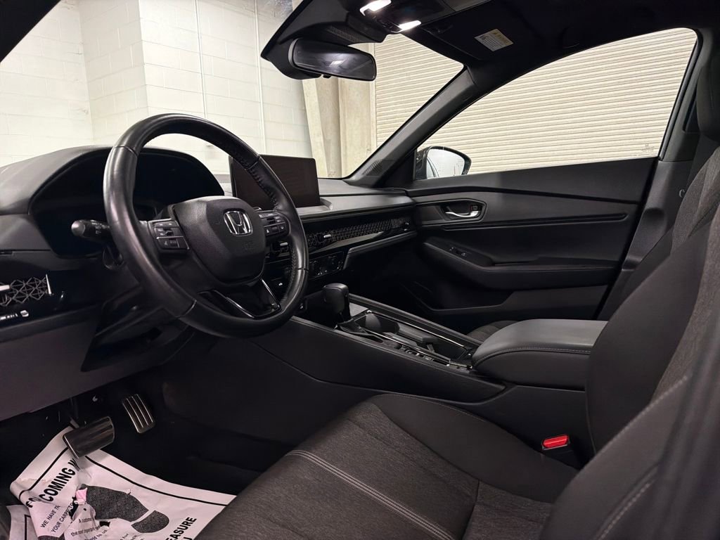 Used 2024 Honda Accord Sport image 5