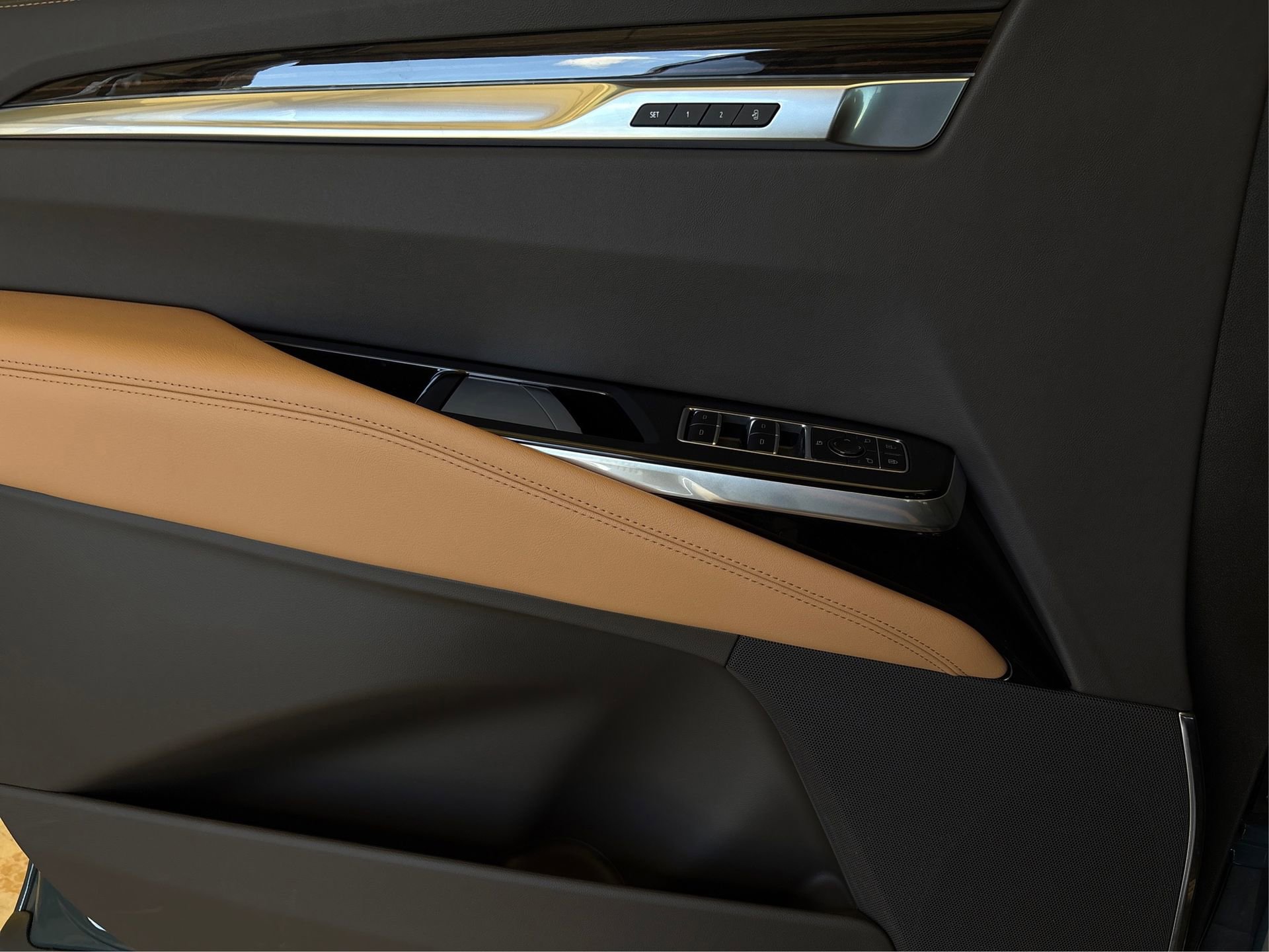 New 2026 Cadillac Escalade ESV Luxury image 21