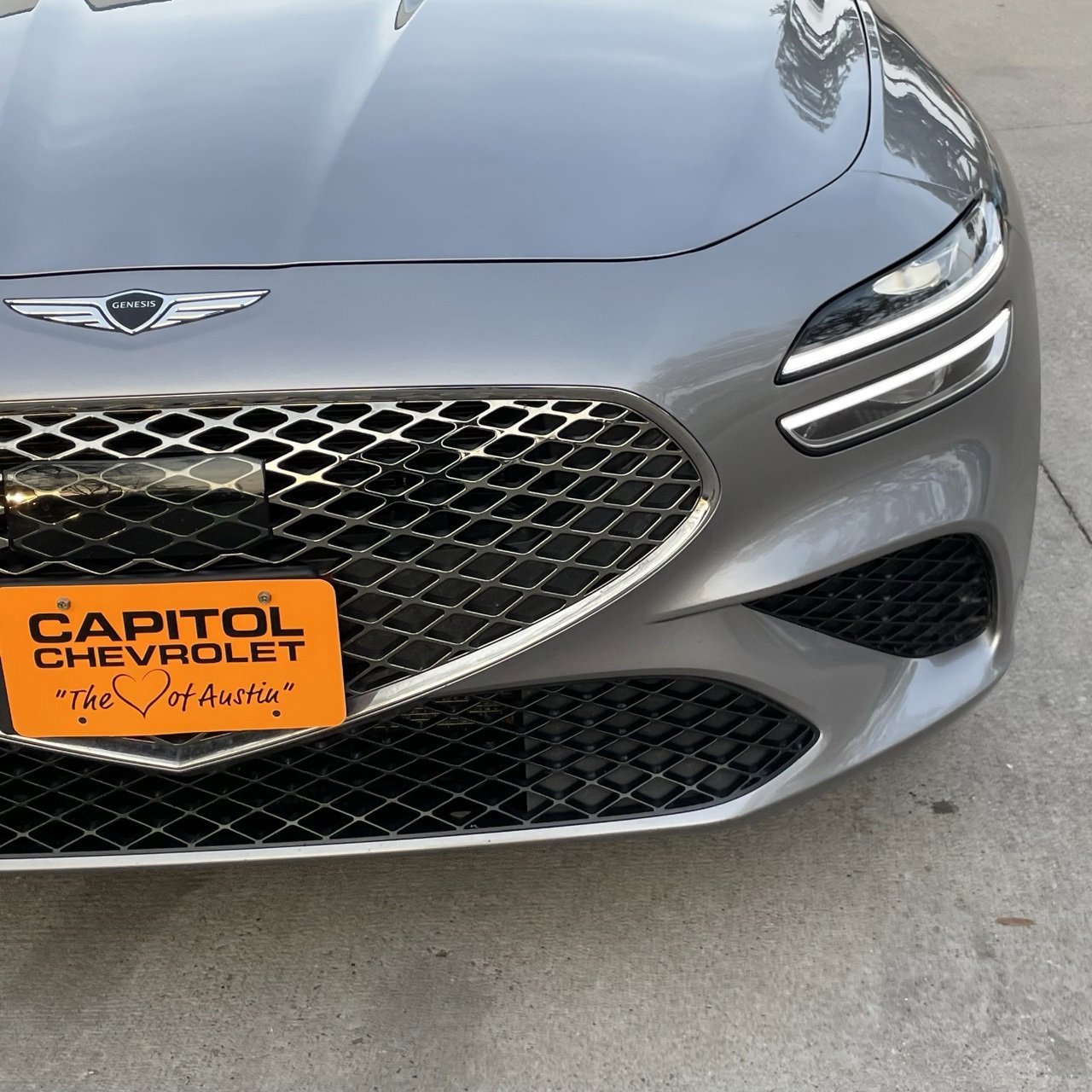 Used 2025 Genesis G70 2.5T image 7