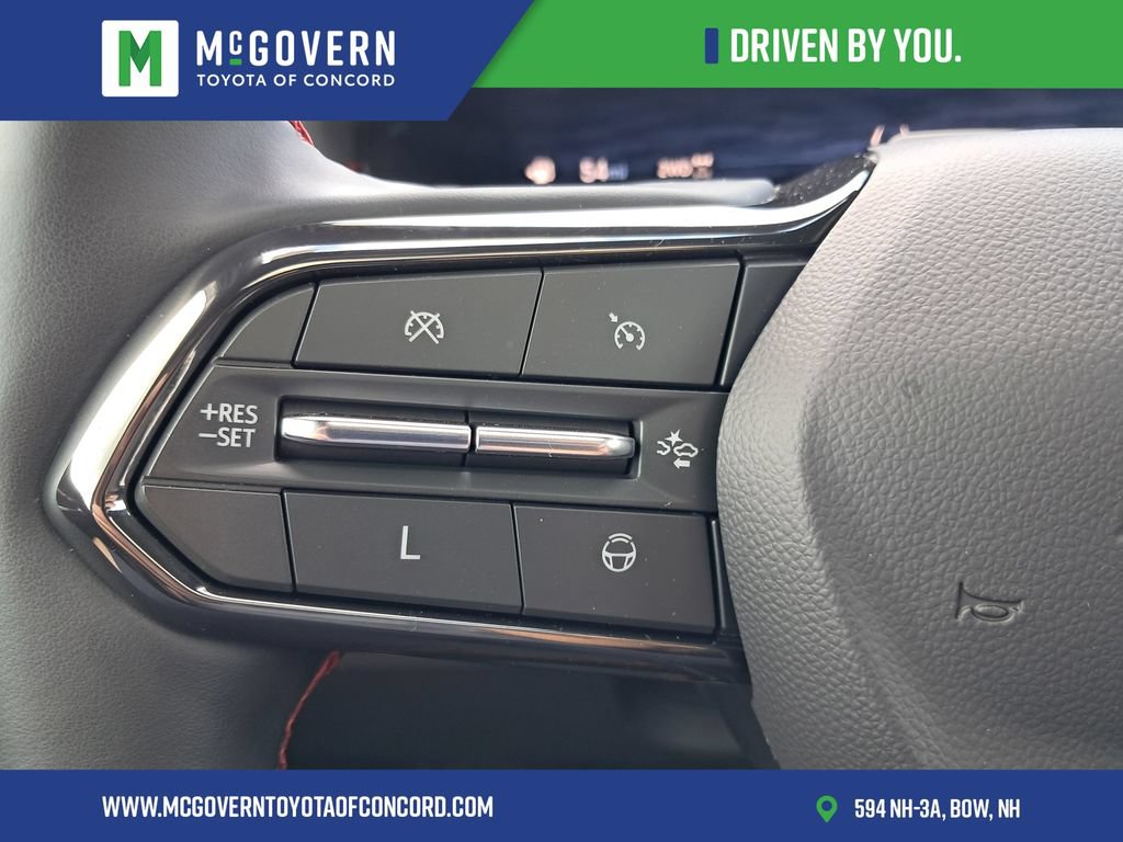 Used 2024 Chevrolet Traverse RS AWD/4WD image 27