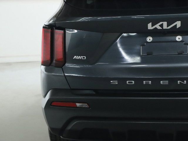 Used 2022 Kia Sorento LX AWD/4WD image 44