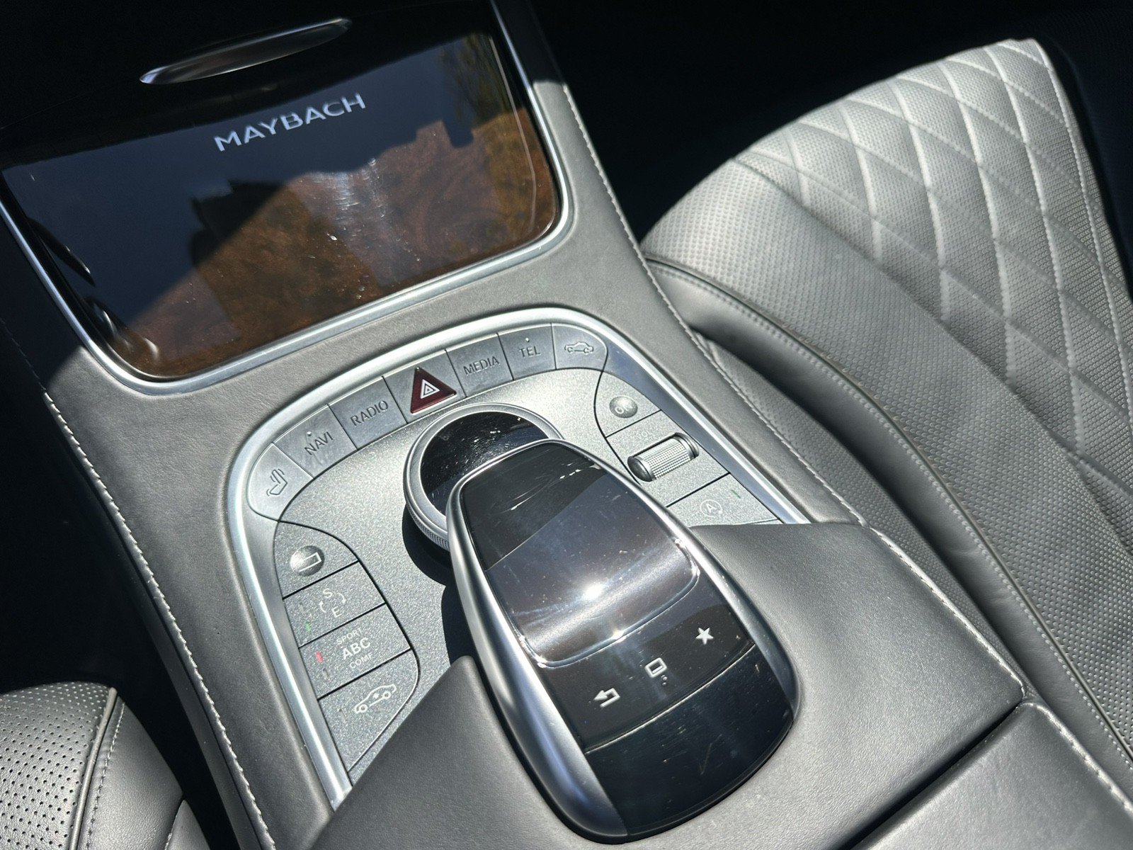 Used 2016 Mercedes-Benz Maybach S 600 image 24