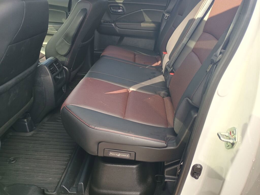 Used 2022 Honda Ridgeline Black Edition image 17