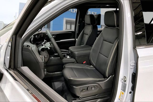 New 2026 Chevrolet Suburban Premier image 9