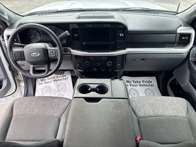 Used 2023 Ford F350 XLT w/ FX4 Off-Road Package AWD/4WD image 19